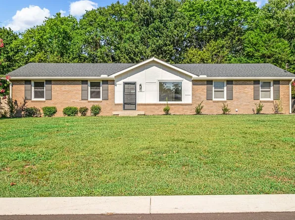 105 Yorkside Pl, Hendersonville, TN 37075