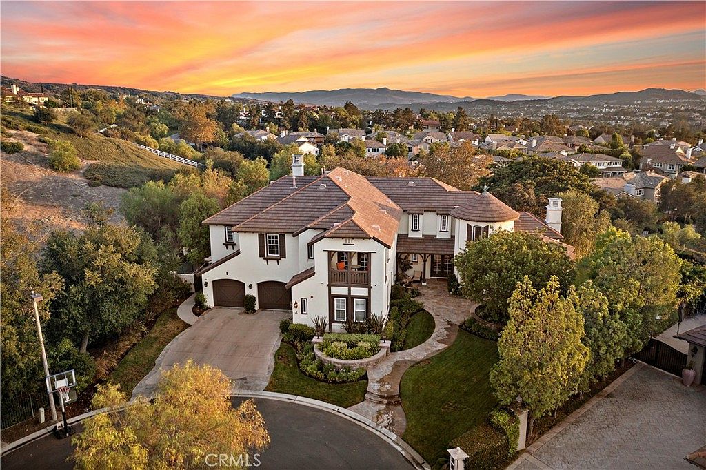 3 Normandy Ct, Coto De Caza, CA 92679 | MLS #OC24089420 | Zillow