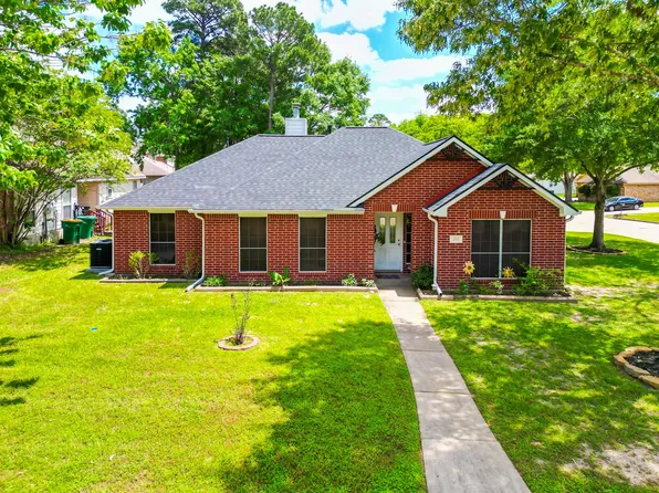 200 Canterbury Dr, Conroe, TX 77303