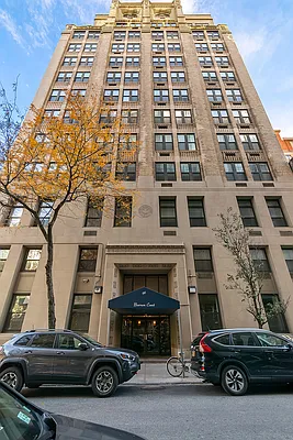 Sold by Compass | media 4