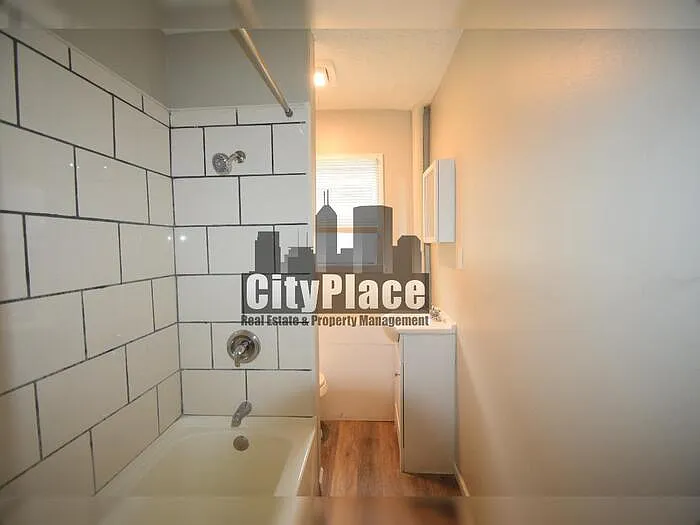 2862 Highland Pl — Photo 15
