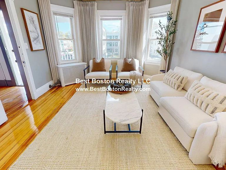 3942 Washington St #2 — Photo 7