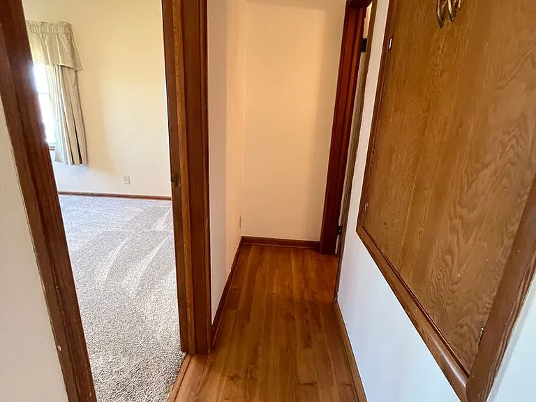 5009 E Linden Ln — Photo 9