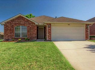 1301 Northern Hills Ln, Norman, OK 73071