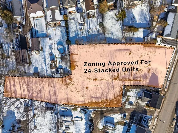 75 King St E, Ingersoll, ON N5C 1G6