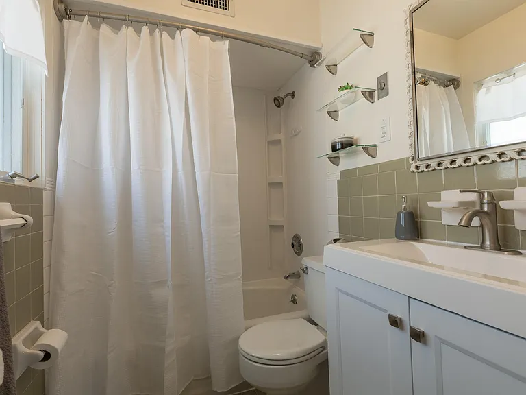 356 W Loretta Ave — Photo 22