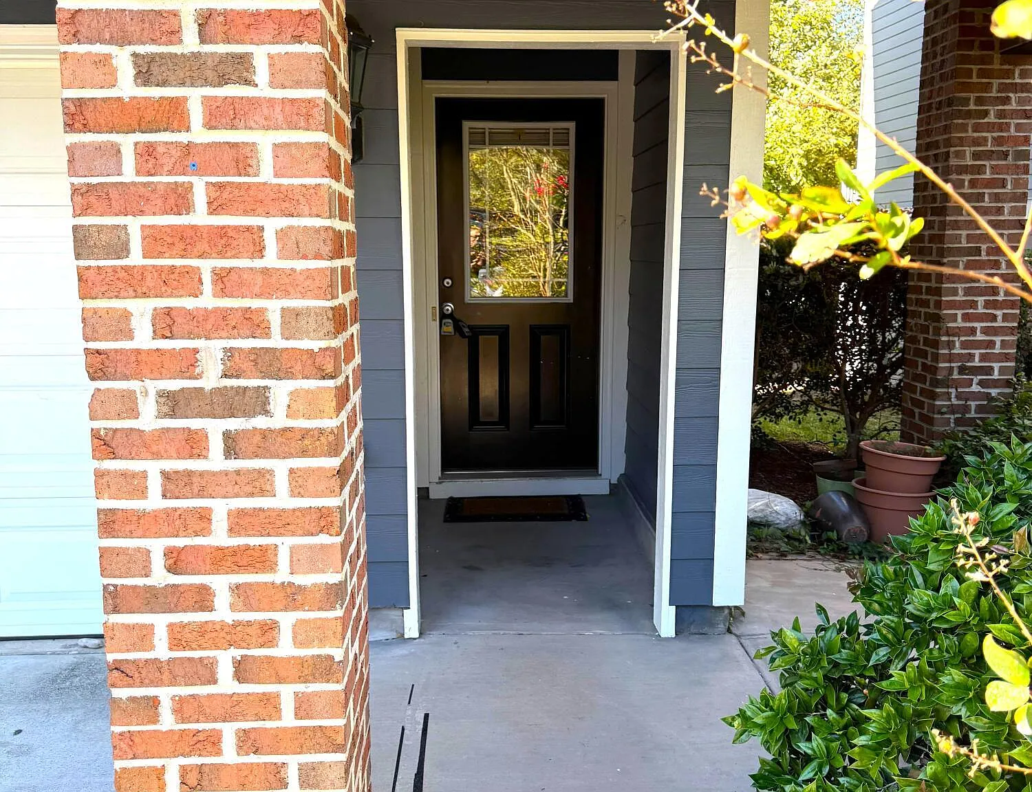 3 bed, 4.0 bath, 2648 sqft, $2,275 — Photo 3