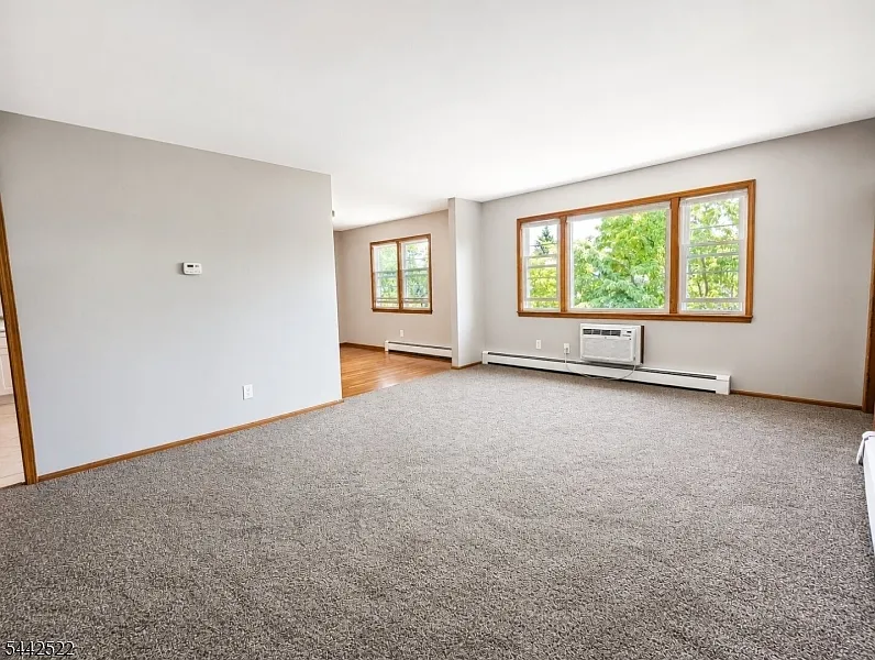 3 bed, 1.0 bath, $3,300 — Photo 3