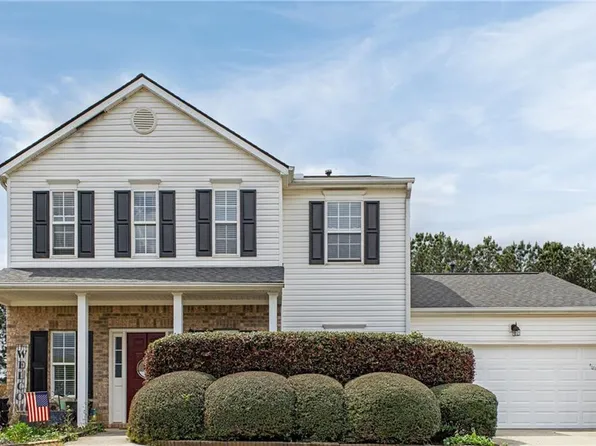 906 Milton Cir, Loganville, GA 30052