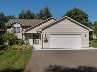 25582 97 1/2 St NW, Zimmerman, MN 55398