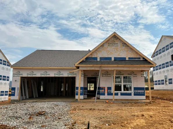 210 Artist Ave, Johnson City, TN 37615