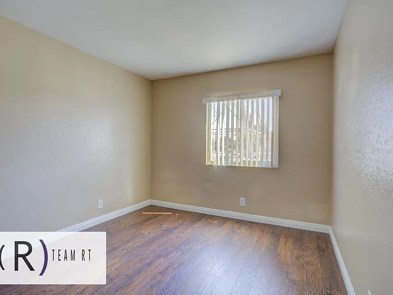555 Azusa Ave #32 — Photo 31