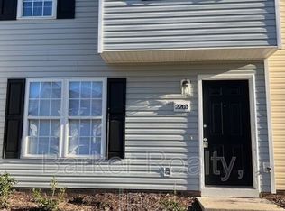 2203 Violet Bluff Ct, Raleigh, NC 27610