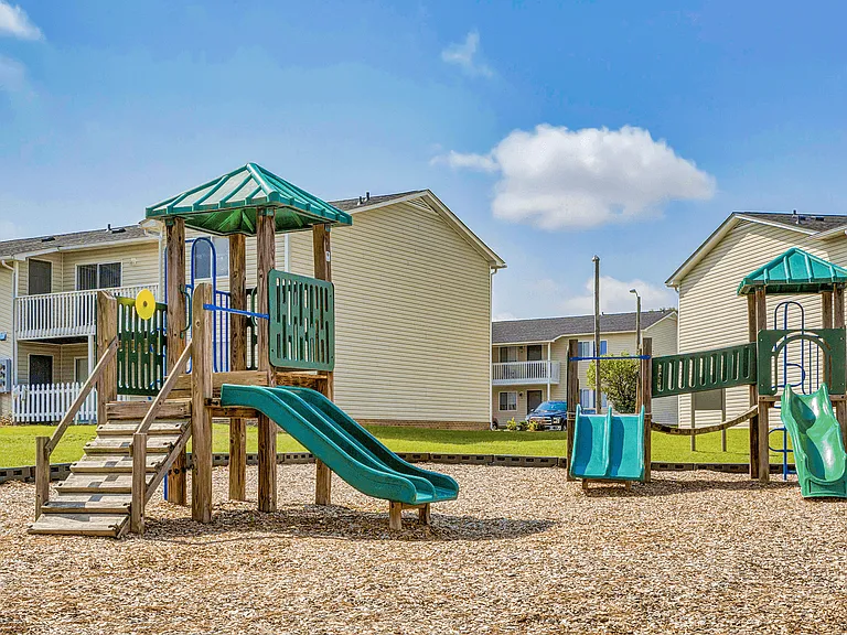 Patriot Point Apartment Homes — Photo 4