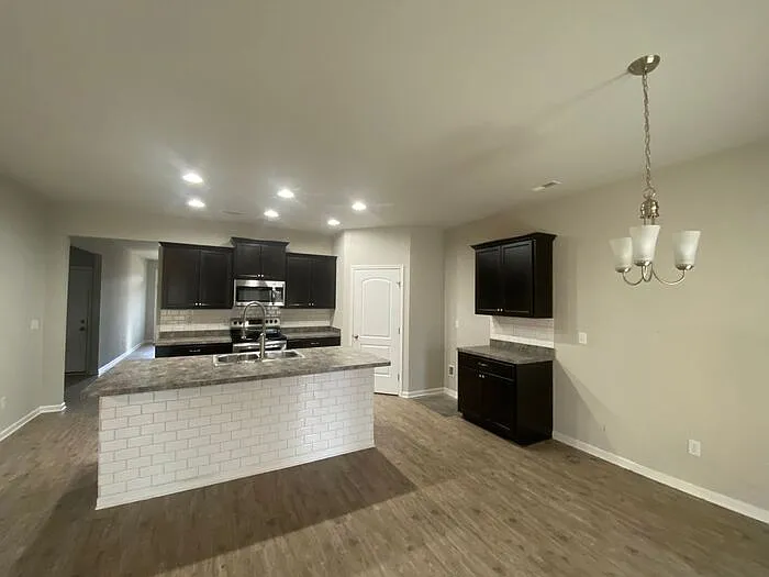 102 Oak Path Ln — Photo 4