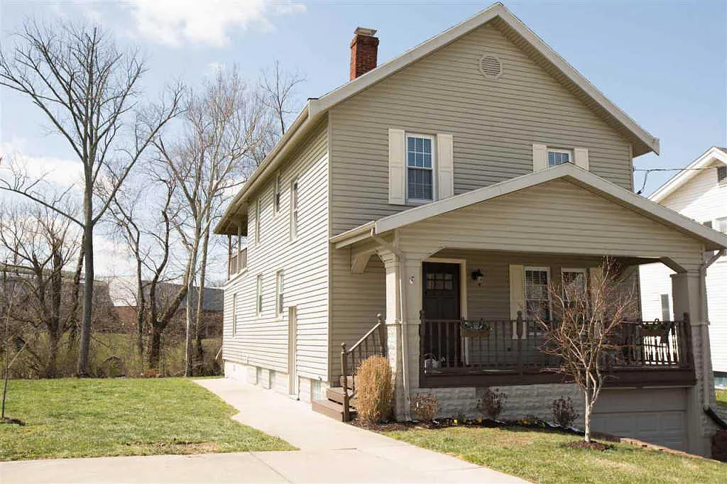 131 Lyndale Rd photo 1