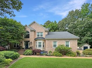 18 Emmaus Rd, Poquoson, VA 23662