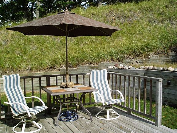 2nd image of 6652 Lakeshore Dr