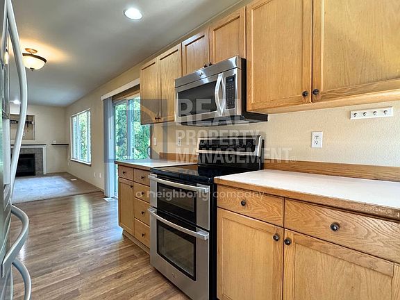 5th image of 13001 111th Avenue Ct E