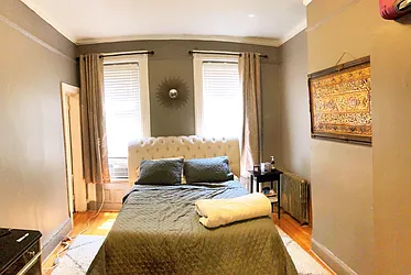 Rented by Rapid Realty Cobble Hill