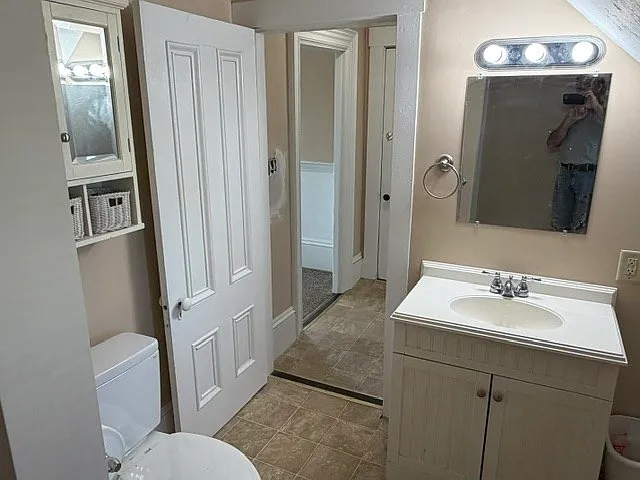 325 Adams St #5 — Photo 7