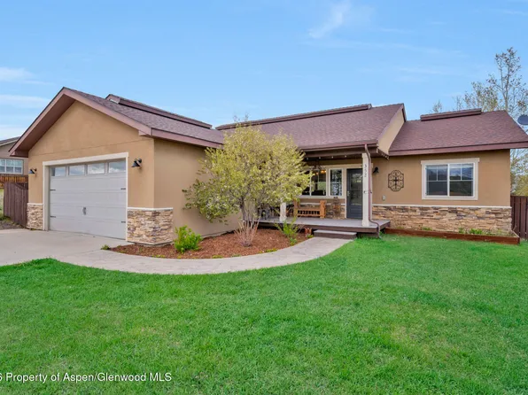 352 Lake View Rd, Hayden, CO 81639