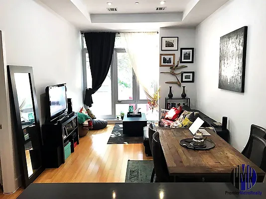 Rented by Premier Metro Realty Corp | media 12