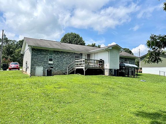 4th image of 2748/2750 Northview Dr