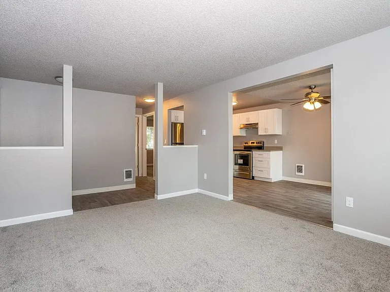 Forest Park Apartments — Photo 35