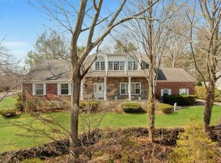 60 Sycamore Rd, Scarsdale, NY 10583