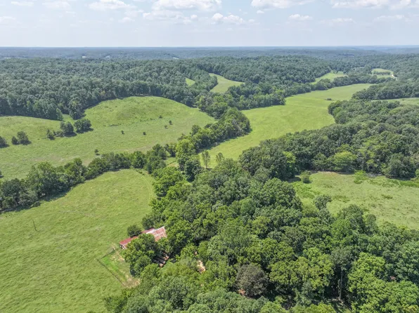 1625 Dry Hollow Rd, Mc Ewen, TN 37101