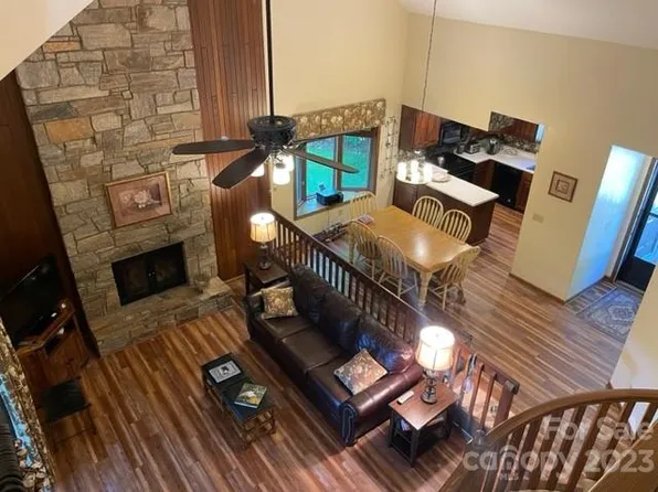 751 Chetola Lake Dr, Blowing Rock, NC 28605