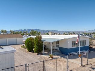4826 Powell Lake Rd, Topock, AZ 86436