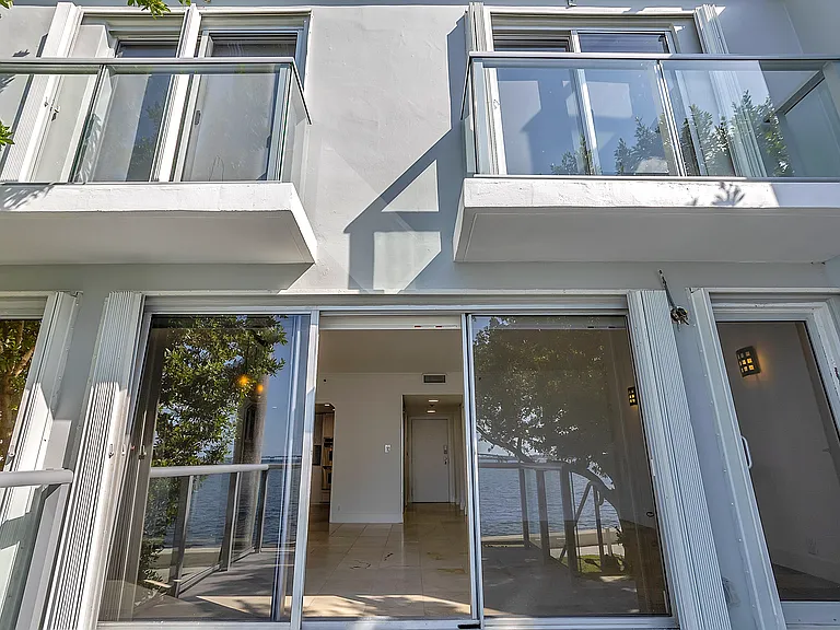 1541 Brickell Ave #105 — Photo 86