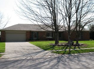 805 Sunblest Blvd, Fishers, IN 46038