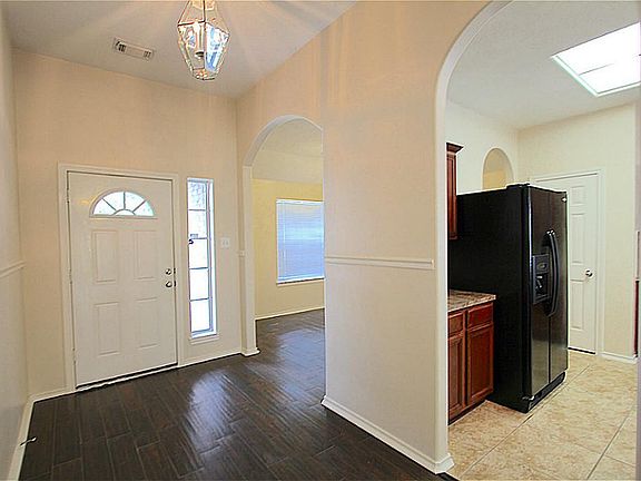 5th image of 3228 Meadow Bay Ln