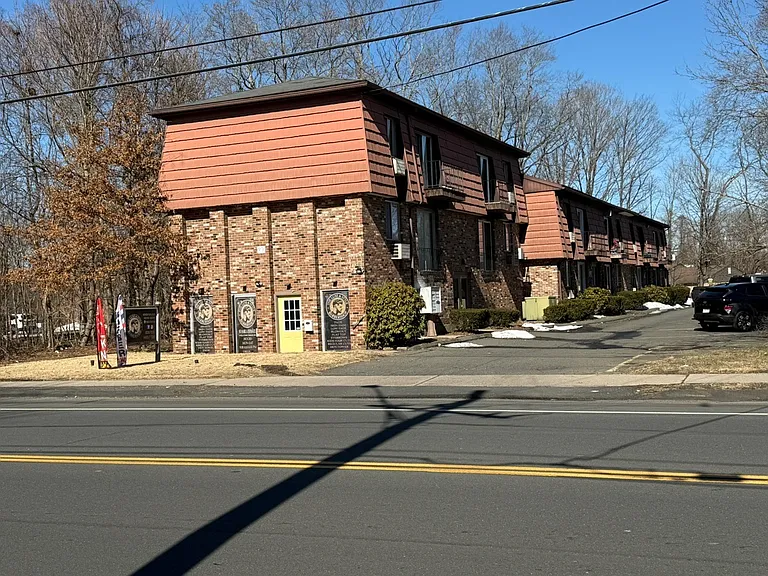 77 E Main St #3 — Photo 9