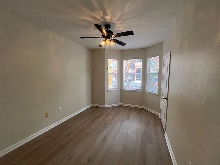 8819 Villa View Cir #107 — Photo 27