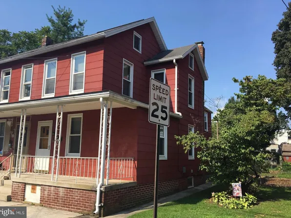 168 S East St, Spring Grove, PA 17362