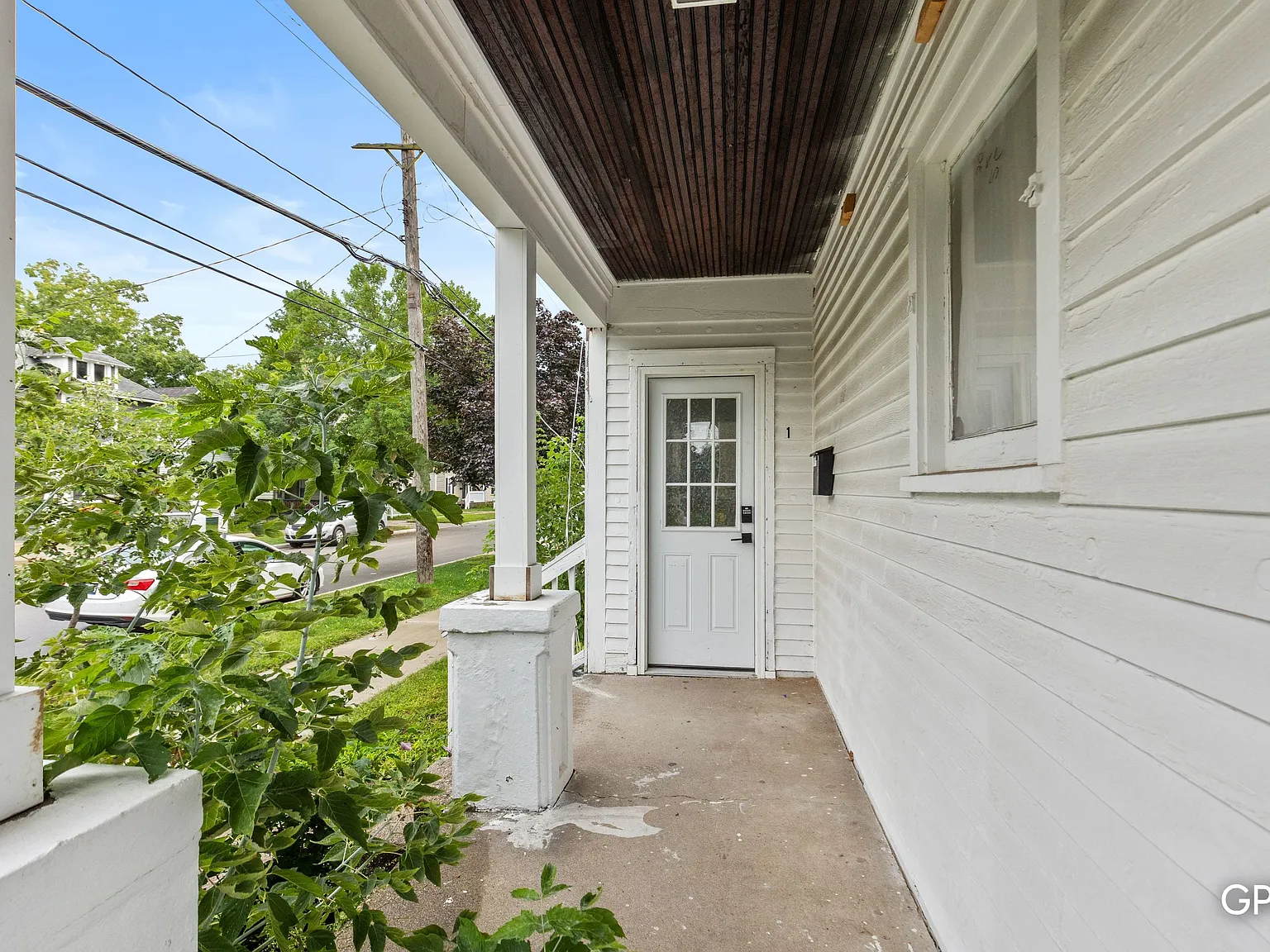 3 bed, 1104 sqft, $1,800 — Photo 4