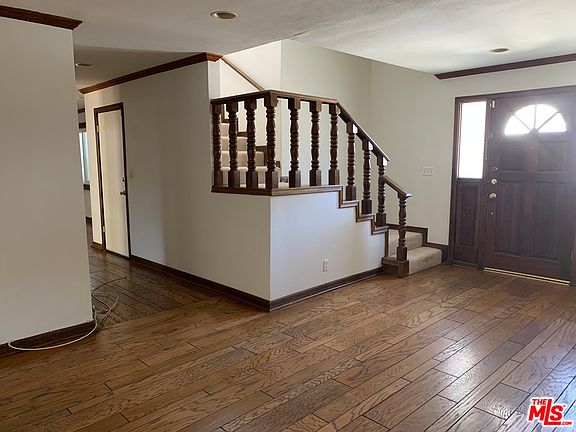 2nd image of 18837 Hatteras St Unit 102