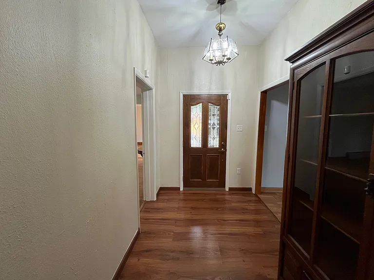 1816 Buena Vista St #1 — Photo 21