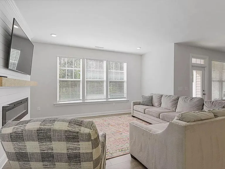 120 Tuttle Trl — Photo 35