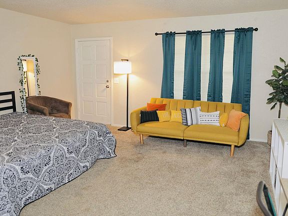 4th image of 11339 N May Ave APT F
