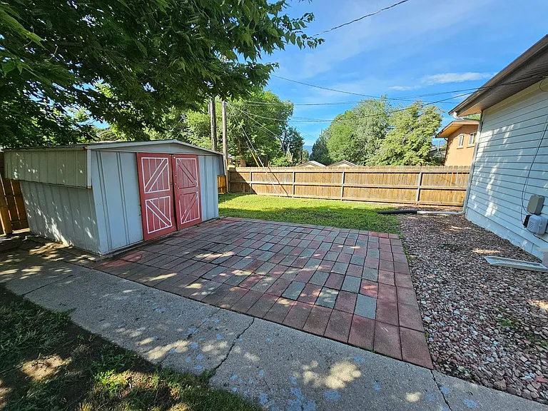 3617 Leeds Ln — Photo 21