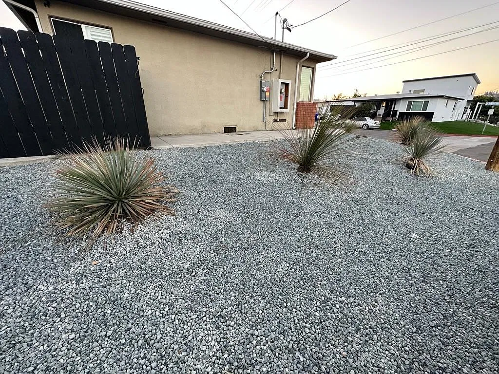 6467 Richard St — Photo 2