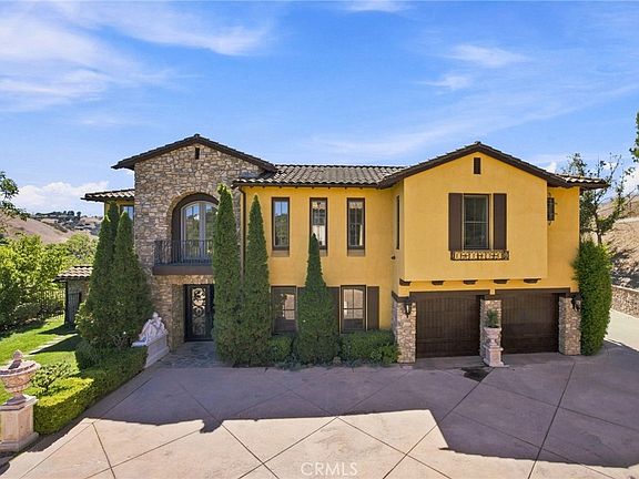 2nd image of 5182 Garrett Ct