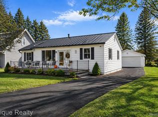 7520 Sunset Blvd, Lexington, MI 48450