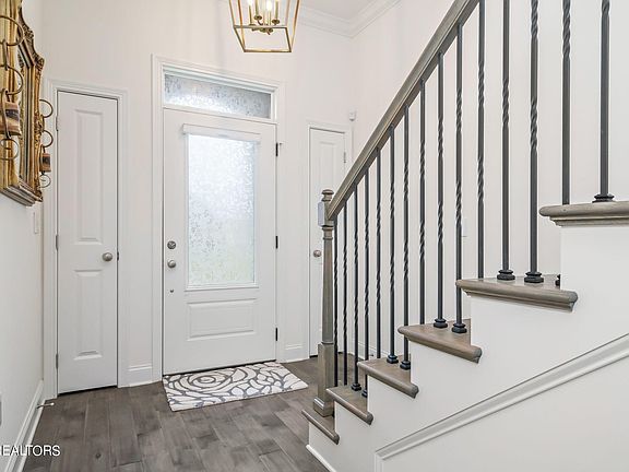 3rd image of 8342 English Hill Ln