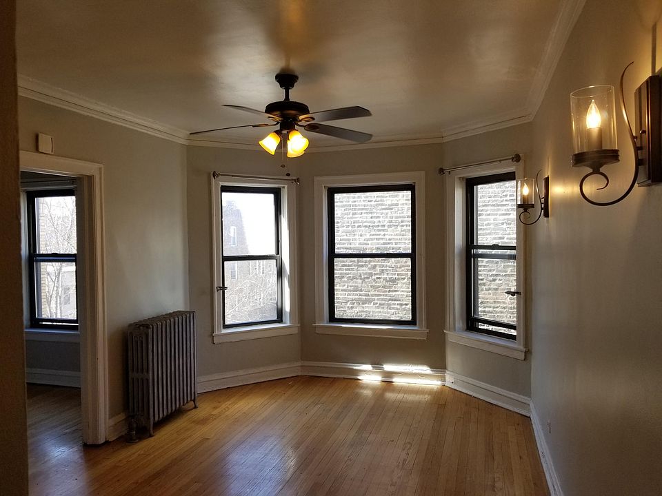 1st image of 1433 W Carmen Ave APT 3E